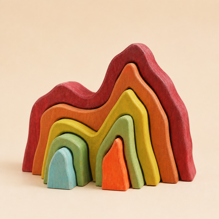 Regenbogenberg aus Holz
